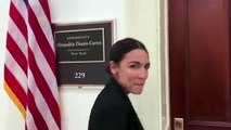 Anche Alexandra Ocasio-Cortez balla alla Camera Usa per sostenere Sanna Marin