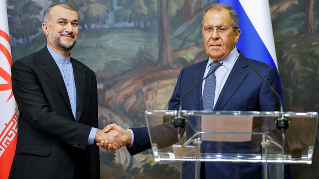 شروط ومطالب وتفاؤل حذر بقرب إنهاء ملف إيران النووي