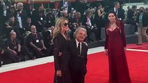 Mostra Venezia, l’arrivo del ministro Brunetta sul red carpet - video