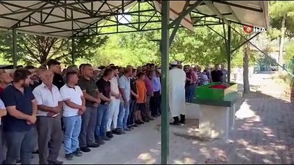 Kazada can veren üniversiteli kızın tabutu üzerine kırmızı duvak örtüldü