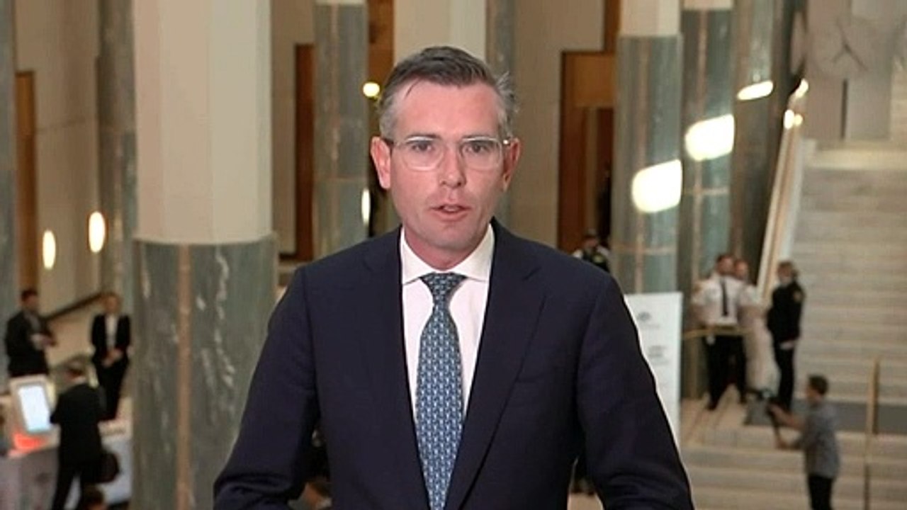 Heated negotiations continue between rail unions and NSW govt