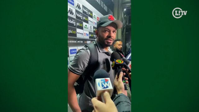 Goleiro do Vasco, Thiago Rodrigues exalta vitória em São Januário, e projeta duelo contra o Brusque