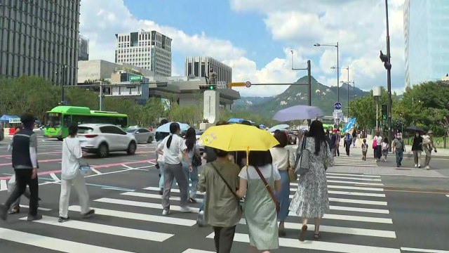[날씨] 내륙 늦더위...태풍 '힌남노' 북상, 제주도 300mm 호우 / YTN