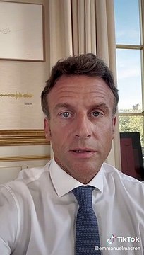 Rentrée scolaire : Regardez la vidéo postée cette nuit par Emmanuel Macron sur Tik Tok où le Président de la République s'adresse aux jeunes pour les alerter sur le harcèlement