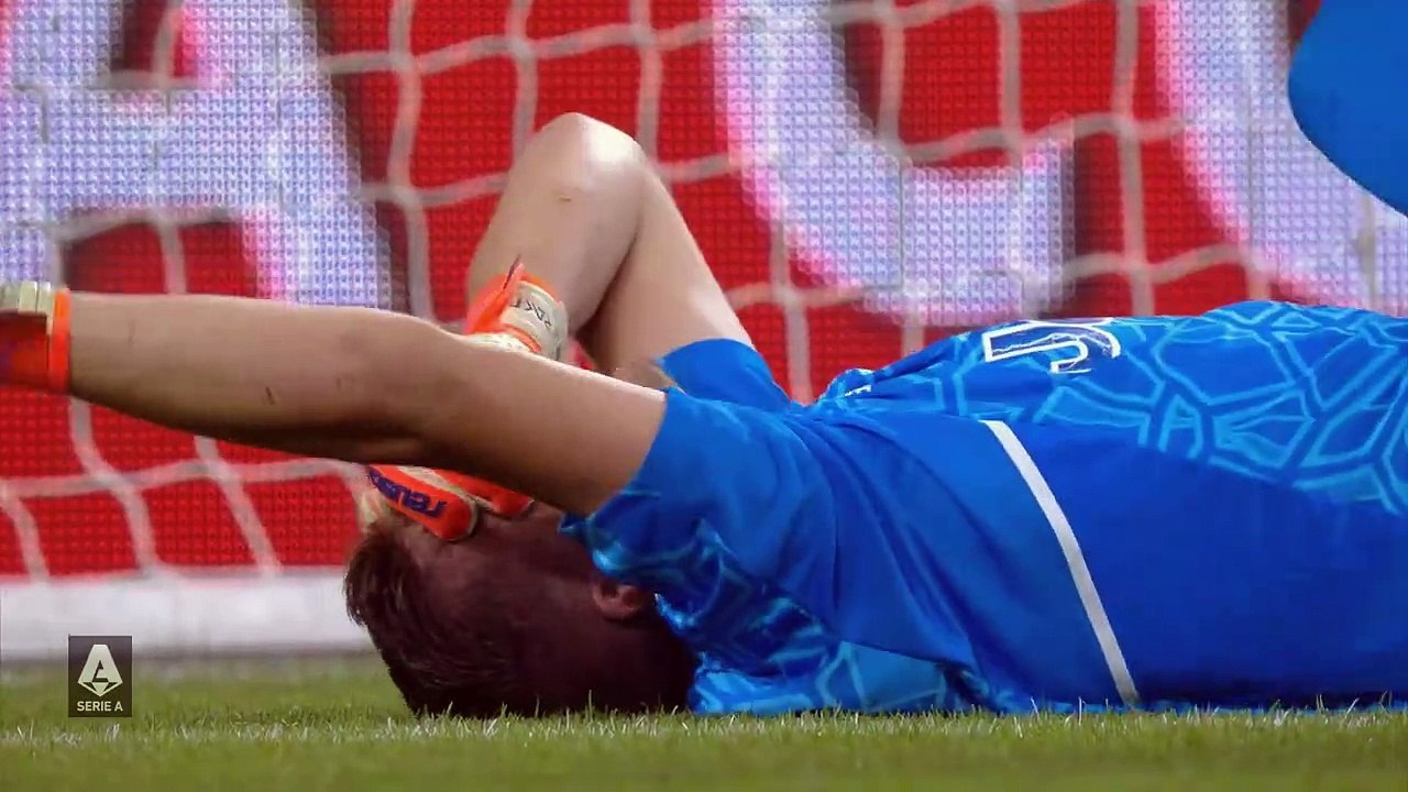 Juventus-Spezia 2-0 _ Vlahovic and Milik score in Juve win_ Goals & Highlights _ Serie A 2022_23