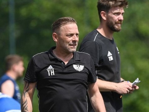 Bin nicht todkrank : Thomas Icke Häßler gibt Gesundheits-Update