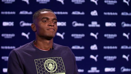 Man City sign Manuel Akanji
