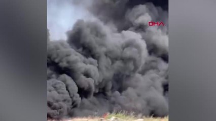 Download Video: Hatay gündem haberleri | HATAY'DA OTLUK ALANDAKİ YANGIN SANAYİ SİTESİNE SIÇRAMADAN SÖNDÜRÜLDÜ