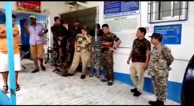 গরু খুঁজতে গিয়ে হাতির হানায় খোয়া গেল প্রৌঢ়ের প্রাণ | Oneindia Bengali