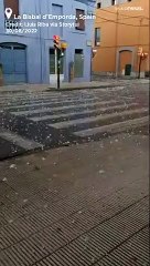 حبات برد عملاقة تساقطت في سماء إسبانيا... قتلت طفلة وأصابت آخرين