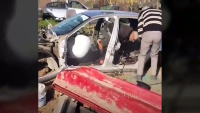 TOTAL IDIOTS AT WORK Idiots in Cars