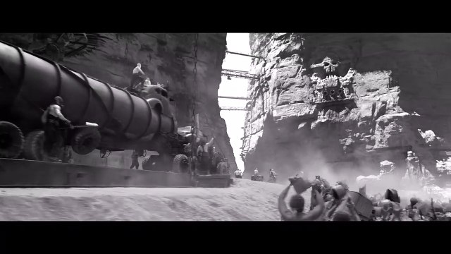 Mad Max : Fury Road Bande-annonce (RU)