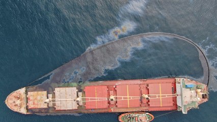 Gibraltar confirma la fuga de combustible tras la rotura del buque OS35