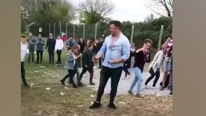 Ozzy Man Reviews Slipping on Mud