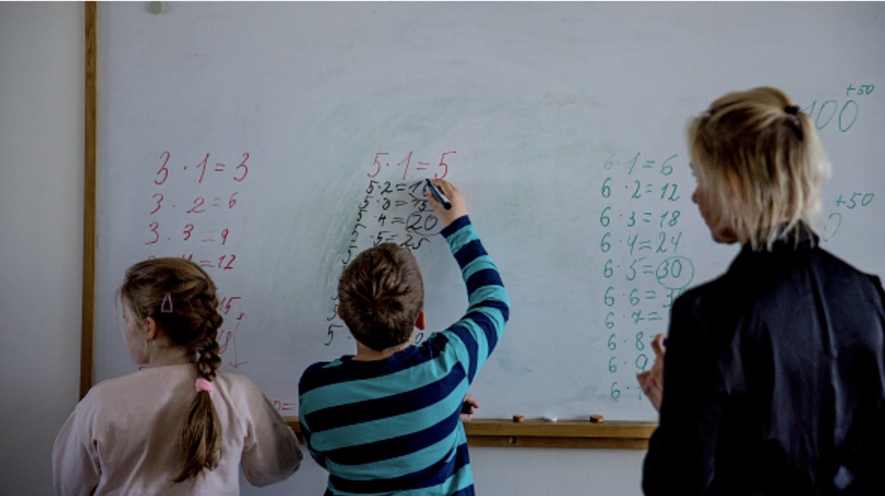 Trotz gefährlichem Krieg: Ukraine öffnet wieder Schulen
