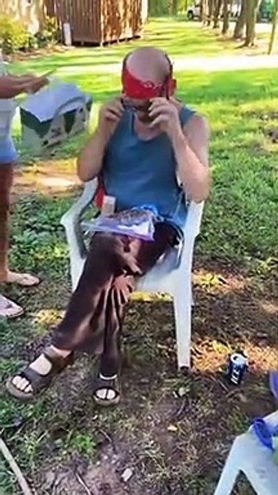 Surprendre papa le jour de la fête des pères avec un chiot Blue Heeler - Buzz Buddy