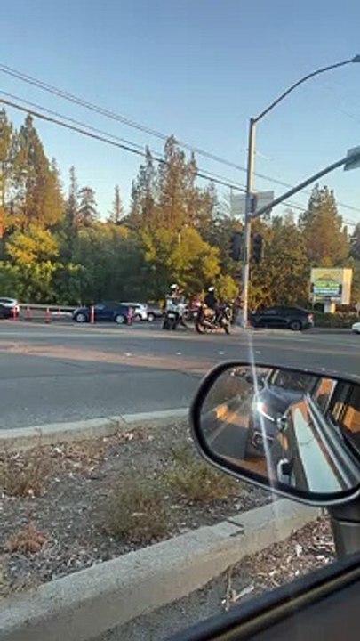 Humour de flic de moto - Buzz Buddy