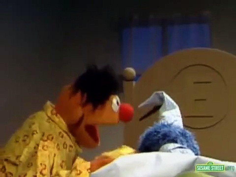 Sesame Street - Cookie Monster Sleeps Over at Ernie's (1985)