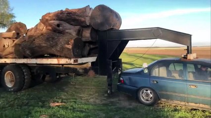 La vieille voiture Toyota s'avère être un transporteur lourd - Buzz Buddy