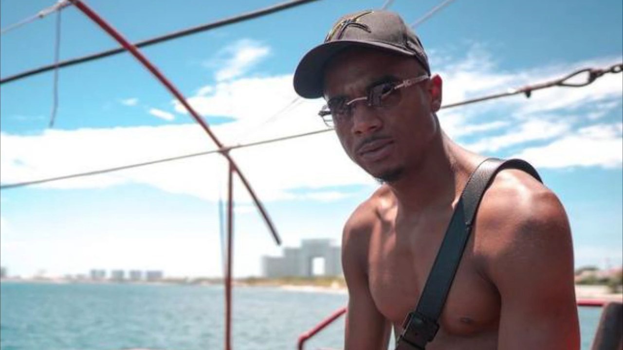 Rapper tritt seine hunde - festnahme wegen tierquälerei