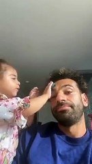 محمد صلاح وابنته كيان