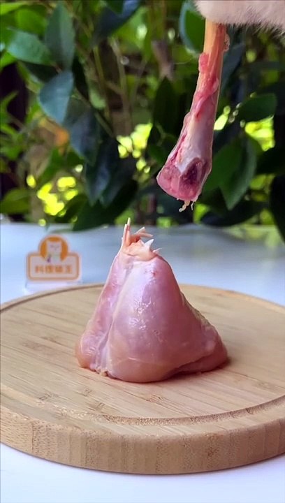 Crispy,_Easy_and_Juicy_Boneless_Chicken_Thighs(ASMR)_|_Chef_Cat_Cooking__#chefcat_#tiktok_#Shorts
