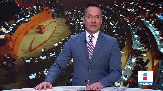 López Obrador presume partido de beisbol con Fernando Valenzuela