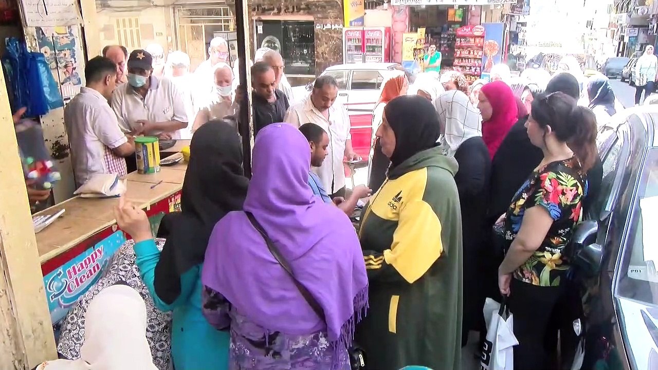 كاميرا TeN ترصد آراء المواطنين في دعم السلع الت...