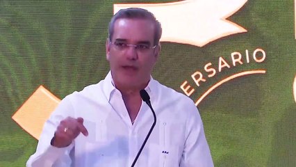 Abinader elogia aportes del sector tabaco