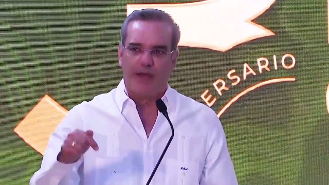 Abinader elogia aportes del sector tabaco