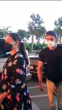 एयरपोर्ट पर बेबी बंप फ्लॉन्ट करती नजर आयी आलिया भट्ट, रणबीर कपूर भी दिखे साथ