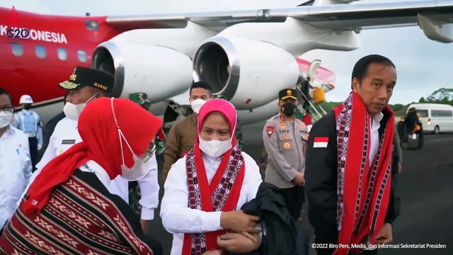 Tiba di Kepulauan Tanimbar, Jokowi Disambut Antusias Warga