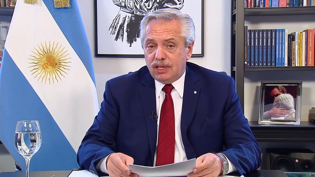 Detenido un hombre por apuntar con un arma a la cabeza de Fernández de Kirchner