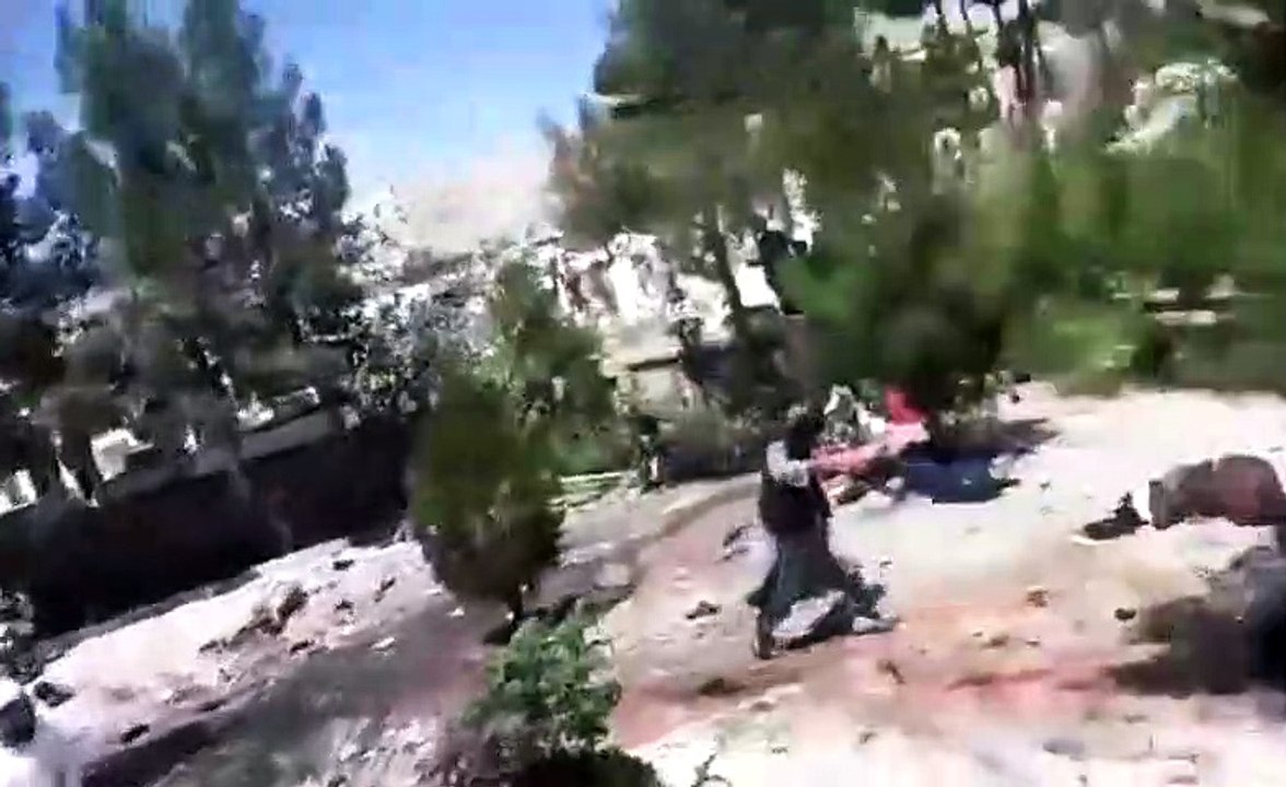 Afganistan'ın Herat bölgesinde camiye bombalı saldırı: Talibanlılar dahil 29 ölü!