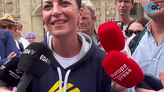 Olona se emociona a su llegada a Santiago: Esto no es una meta, es un nuevo punto de salida