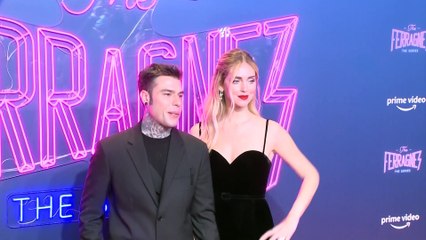 Descargar video: Chiara Ferragni y Fedez celebran su cuarto aniversario en un pueblo pesquero