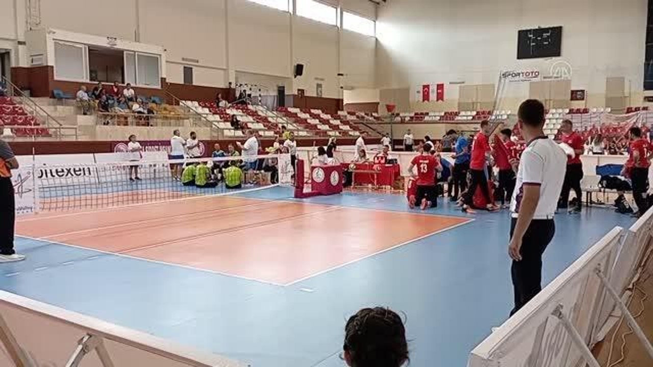 Zonguldak haber: ZONGULDAK - Oturarak Voleybol Gümüş Ligi, Zonguldak'ta başladı