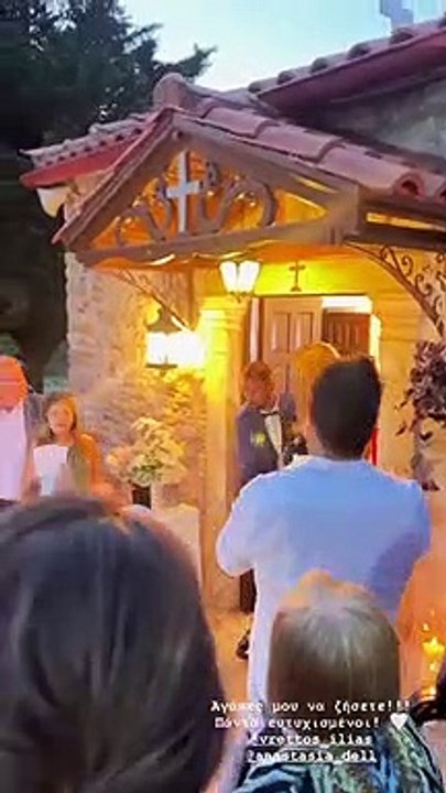 Βρεττός – Δεληγιάννη: Το απίθανο δεύτερο φόρεμα...