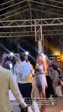 Βρεττός – Δεληγιάννη: Το απίθανο δεύτερο φόρεμα της νύφης και η έκπληξη που του έκανε στη γαμήλια δεξίωση 2