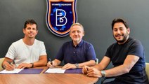 Başakşehir, teknik direktör Emre Belözoğlu ile yeni sözleşme imzaladı
