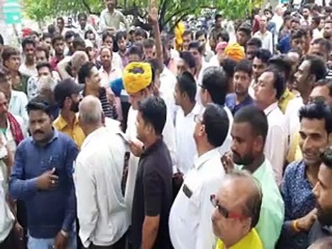 Bundi Big Crime News: वृद्धा के साथ हुई घटना के विरोध में बंद किए प्रतिष्ठान, किया प्रदर्शन-video