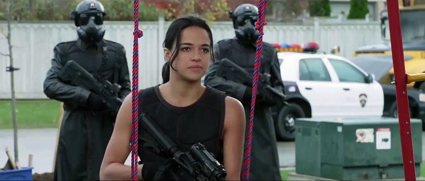 Resident Evil : Retribution Bande-annonce (UK)