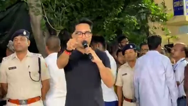 নিশীথ প্রামাণিক এক নম্বরের চোর: অভিষেক বন্দ্যোপাধ্যায় | Oneindia Bengali