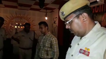 हुक्का बार के खिलाफ कार्रवाई की