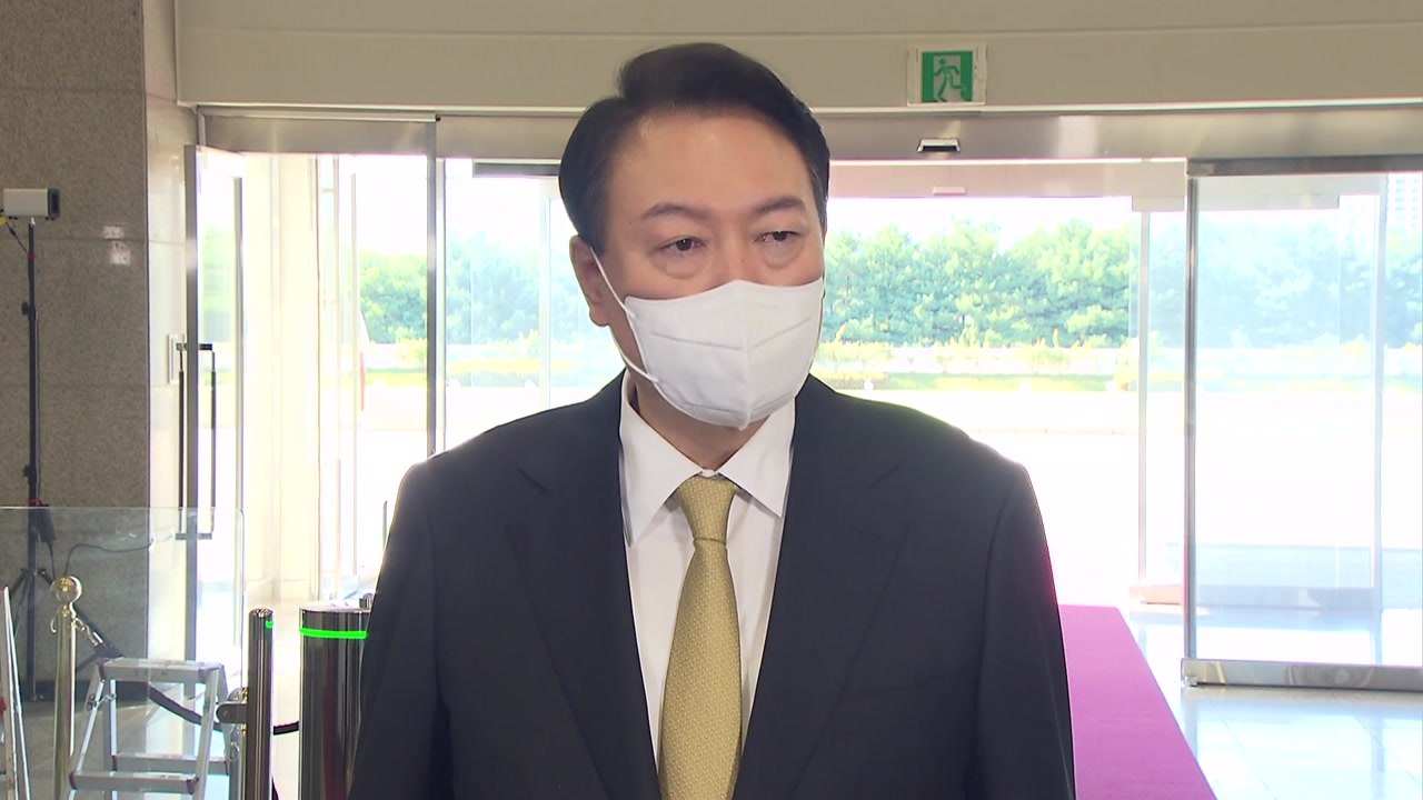 尹, 이재명 소환 통보에 "민생 우선...기사 꼼꼼히 읽을 시간 없었다" / YTN