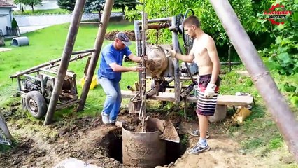 How to Dig a Water Well Using an Excavator Attachment - This Method is Extremely Fast