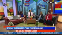 Rebecca Jones molesta con Alejandro Camacho