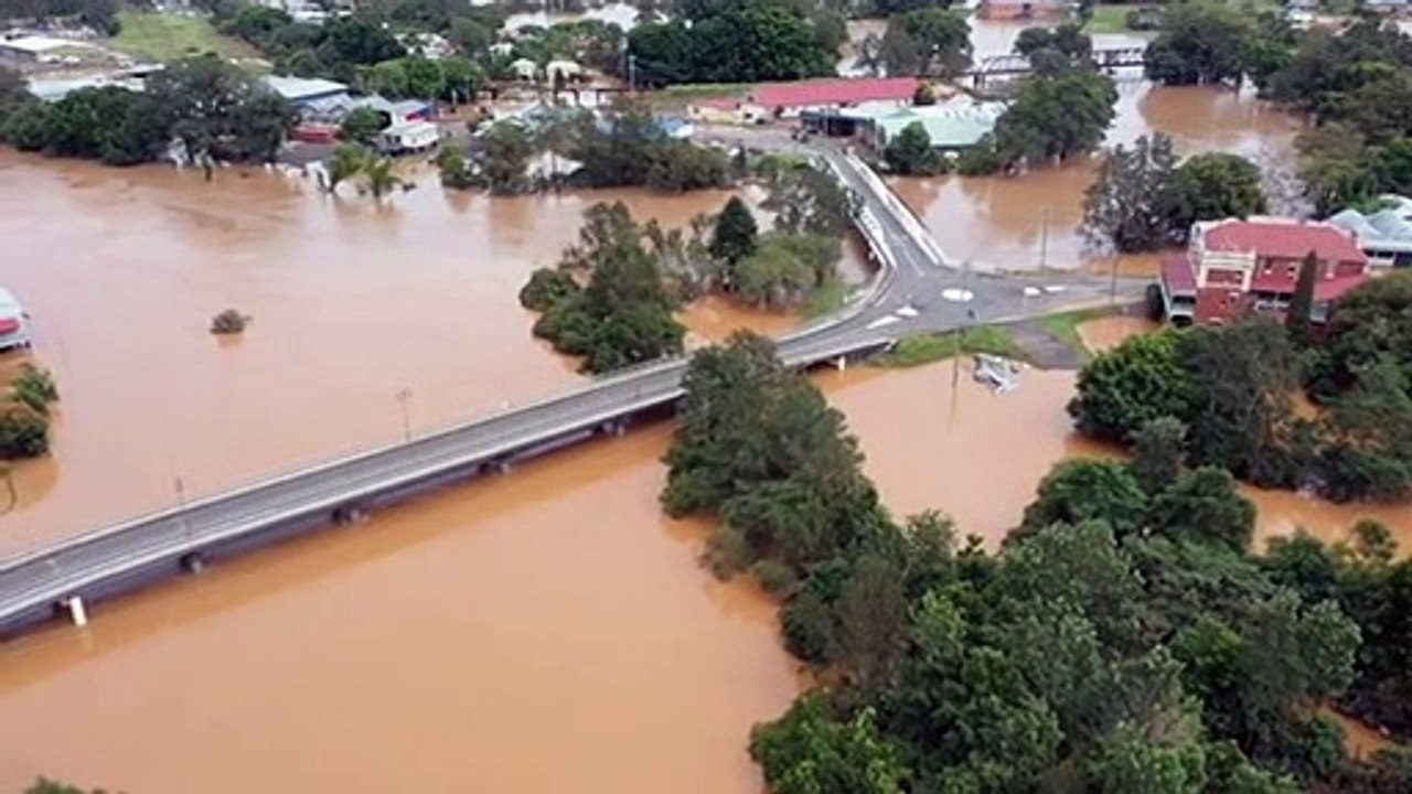 Heavy rain and flash flooding warning for NSW Mid North Coast