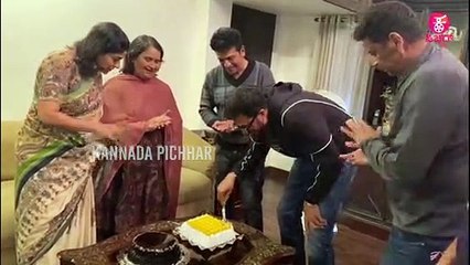 ಕಿಚ್ಚನ ಮನೆಗೆ ಶಿವಣ್ಣ ಭೇಟಿ.. ಸಿಹಿ ತಿನ್ನಿಸಿದ ಗೀತಕ್ಕ | kiccha sudeep | shivarajkumar