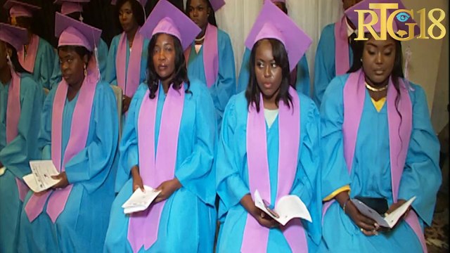 Sant Ayisyen pou ranfòsman sistèm sante òganize premyè seremoni gradiyasyon yon kowòt 17 etidyan.